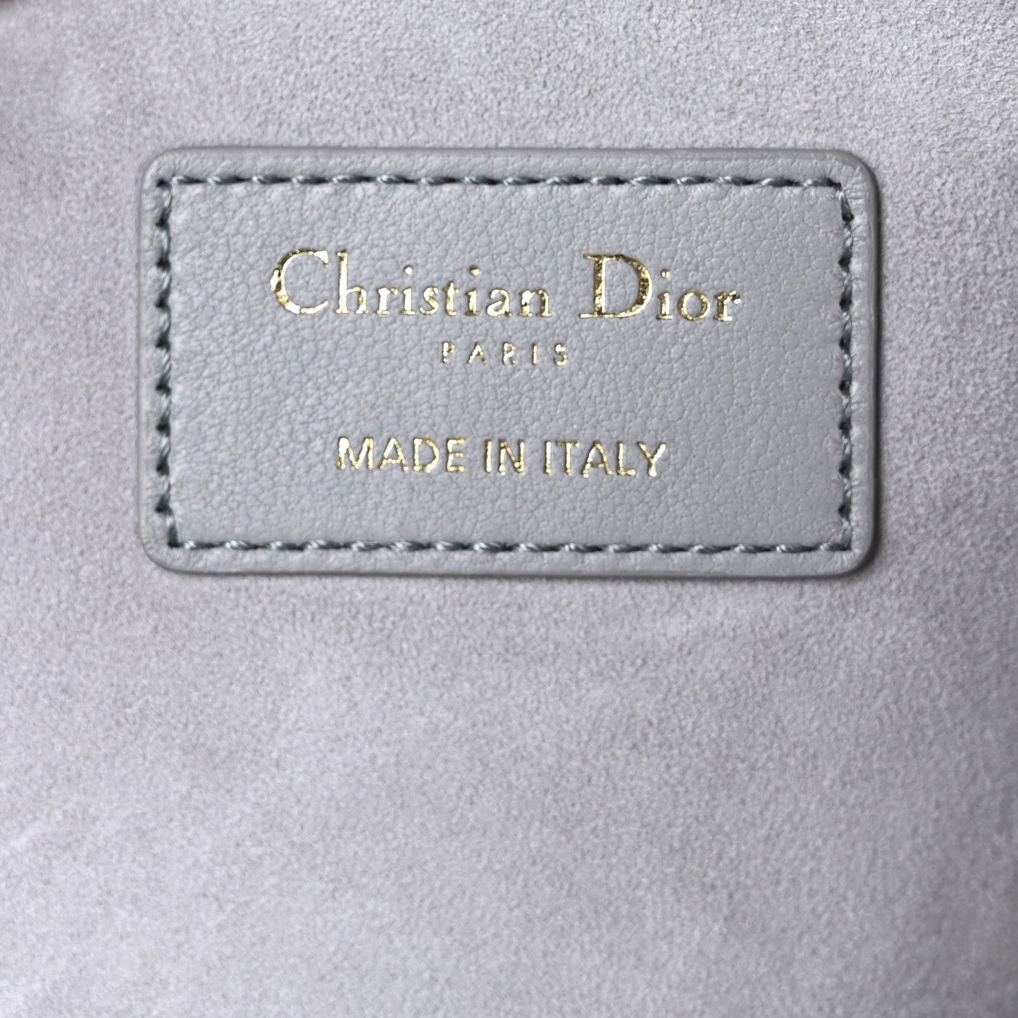 Lambskin Supple Macrocannage Ammi Bag Grey