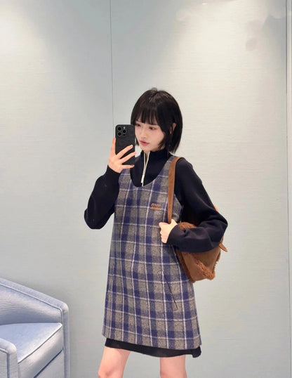 MIUMIU SLEEVELESS DRESS STYLE 772