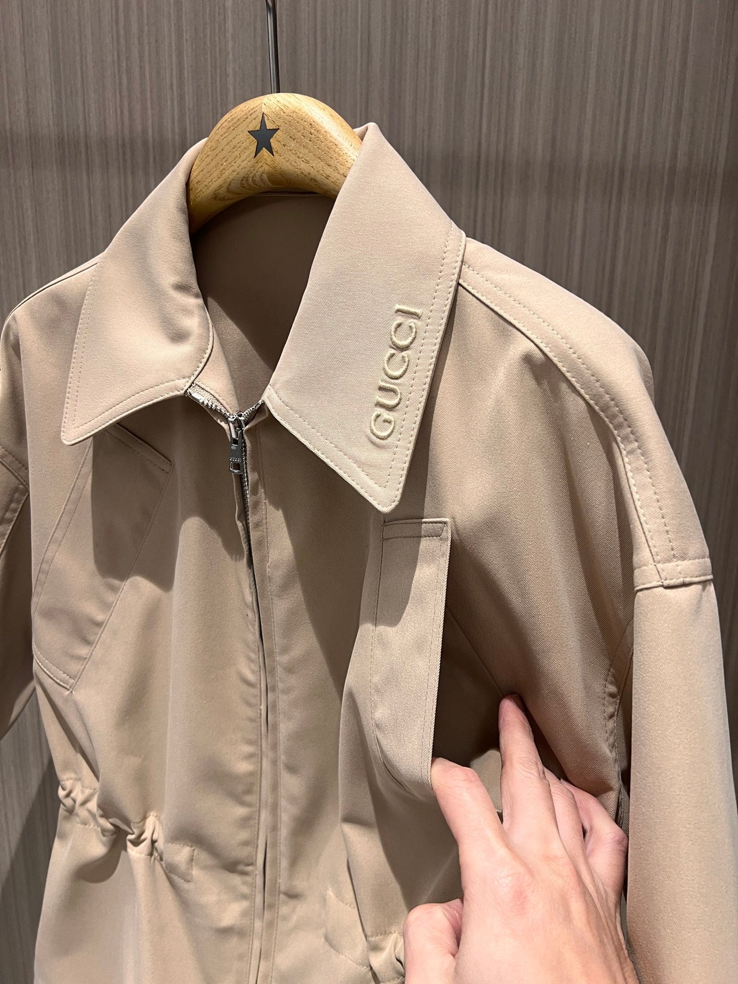 Gucci Short-sleeved Jacket Top Beige Polyester Fiber