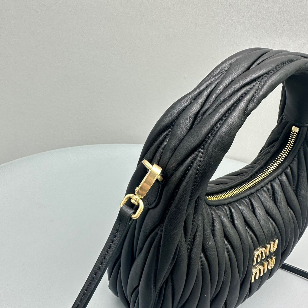 MINI HOBO 20 BAG IN BLACK LAMBSKIN