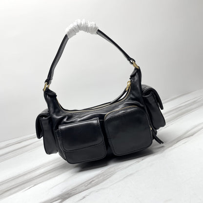MIU POCKET 21CM SHOULDER BAG BLACK CALFSKIN