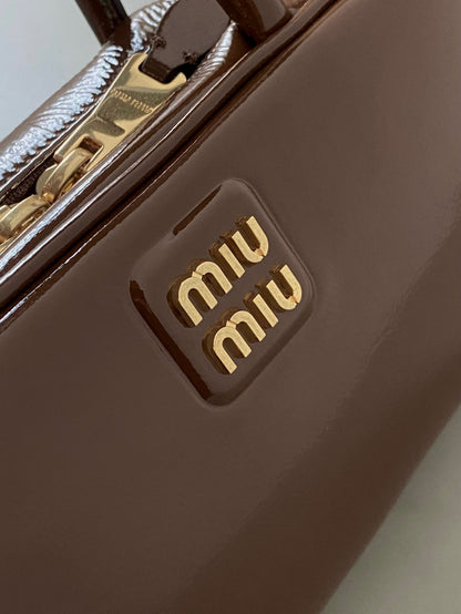 Beau Naplak 27cm Brown Patent Leather