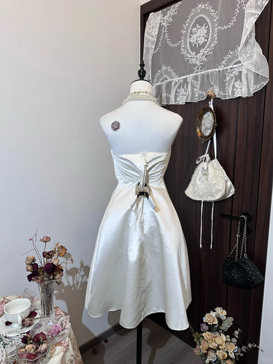 White satin tube top waist slim fit pleated long skirt homecoming dress R4363