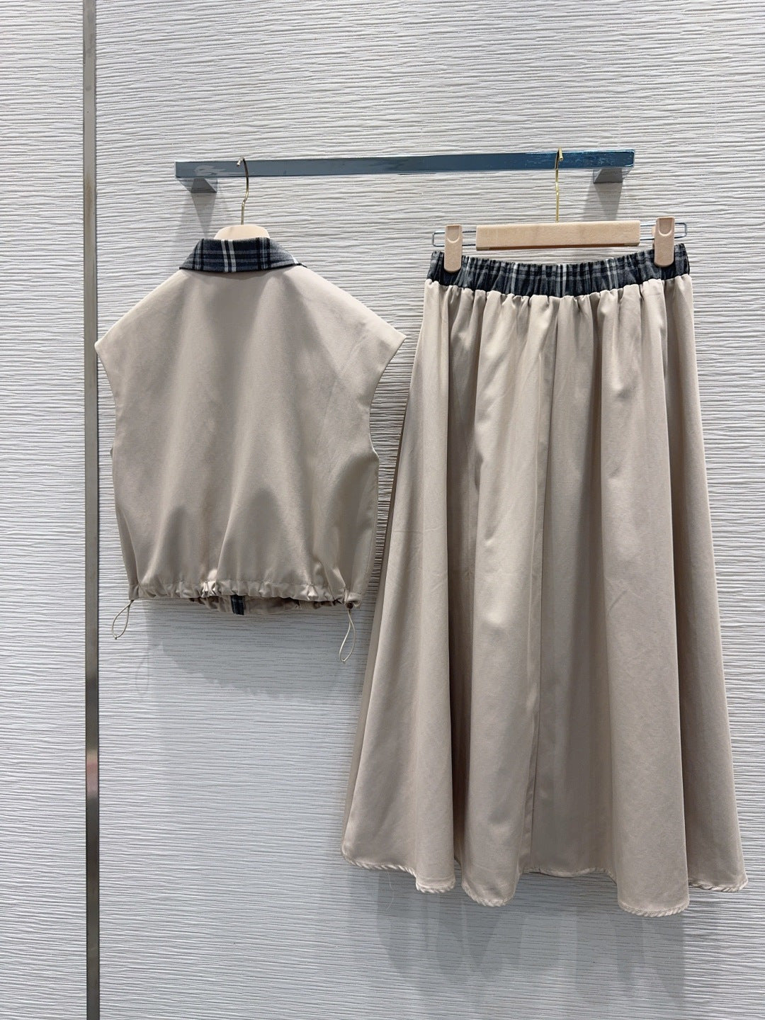 Miu SS26 Set Vest Midi Skirt Clay Grey Cotton Polyester 351255