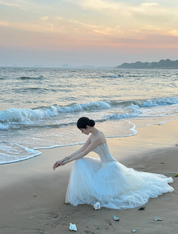 White strapless corset waist slim-fit tulle skirt ball gown prom dress R8011