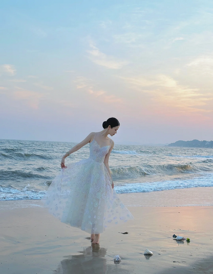 White sheer spaghetti‑strap waist‑cinched slim‑fit appliqué long prom gown, wedding dress R8012