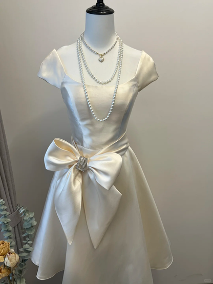 White short sleeve elegant neckline satin waist slim fit short skirt homecoming dress R4168