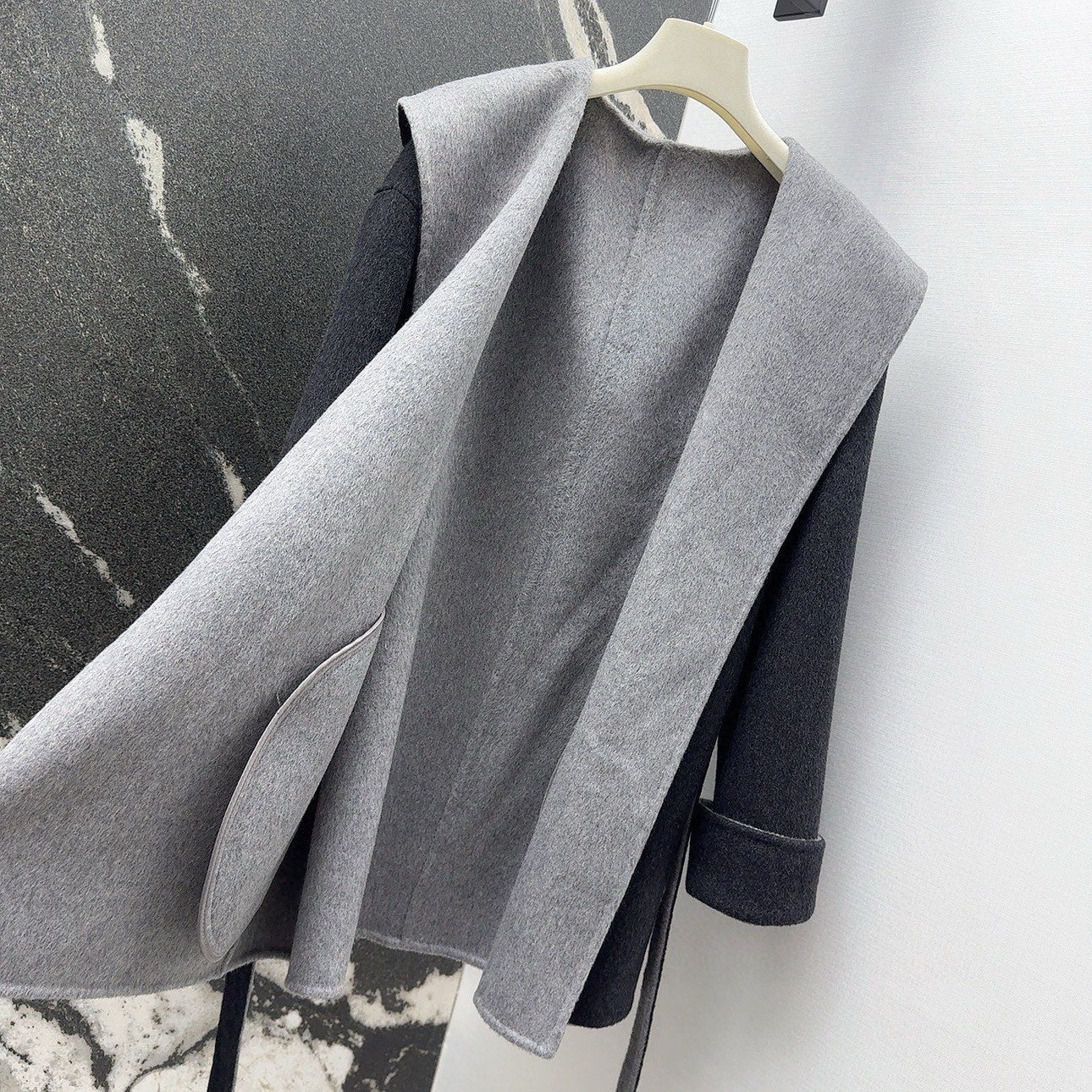 MAX MARA 25S HOODED MID-LENGTH COAT 161