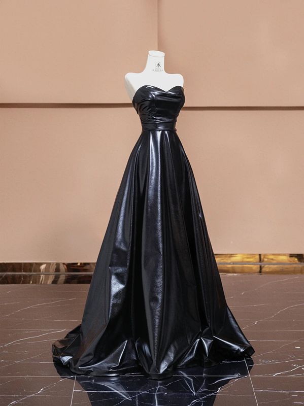 Black strapless, fitted waist, full skirt, long ball gown R8356
