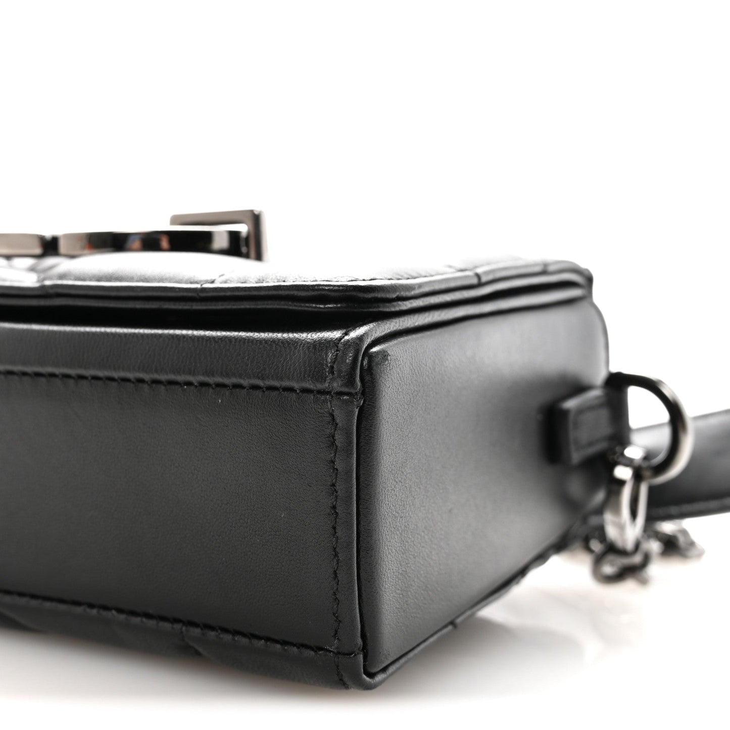 Lambskin Maxi Cannage Small 30 Montaigne Chain Top Handle Bag Black