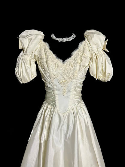 Apricot-colored, puff-sleeved, fitted, mid-length ball gown with a classic elegance R6673