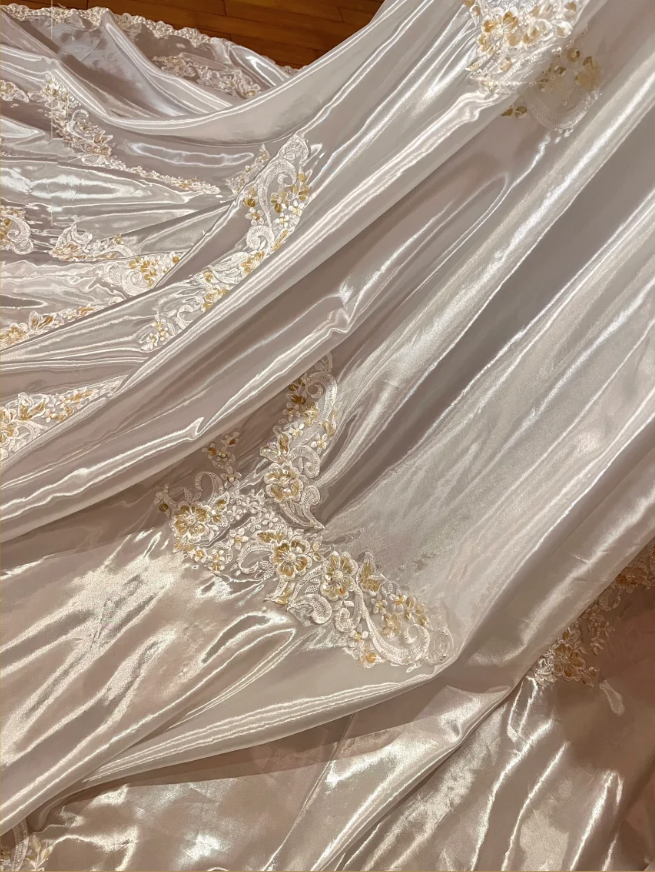 Charming Off The Shoulder White Satin Beaded Long Wedding Dress Bridal Gowns With Gloves