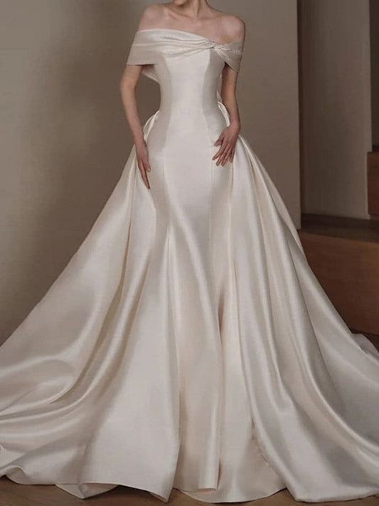 Luxury Satin A Line Wedding Dress Boat Neck Sleeveless Off Shoulder Bridal Gown