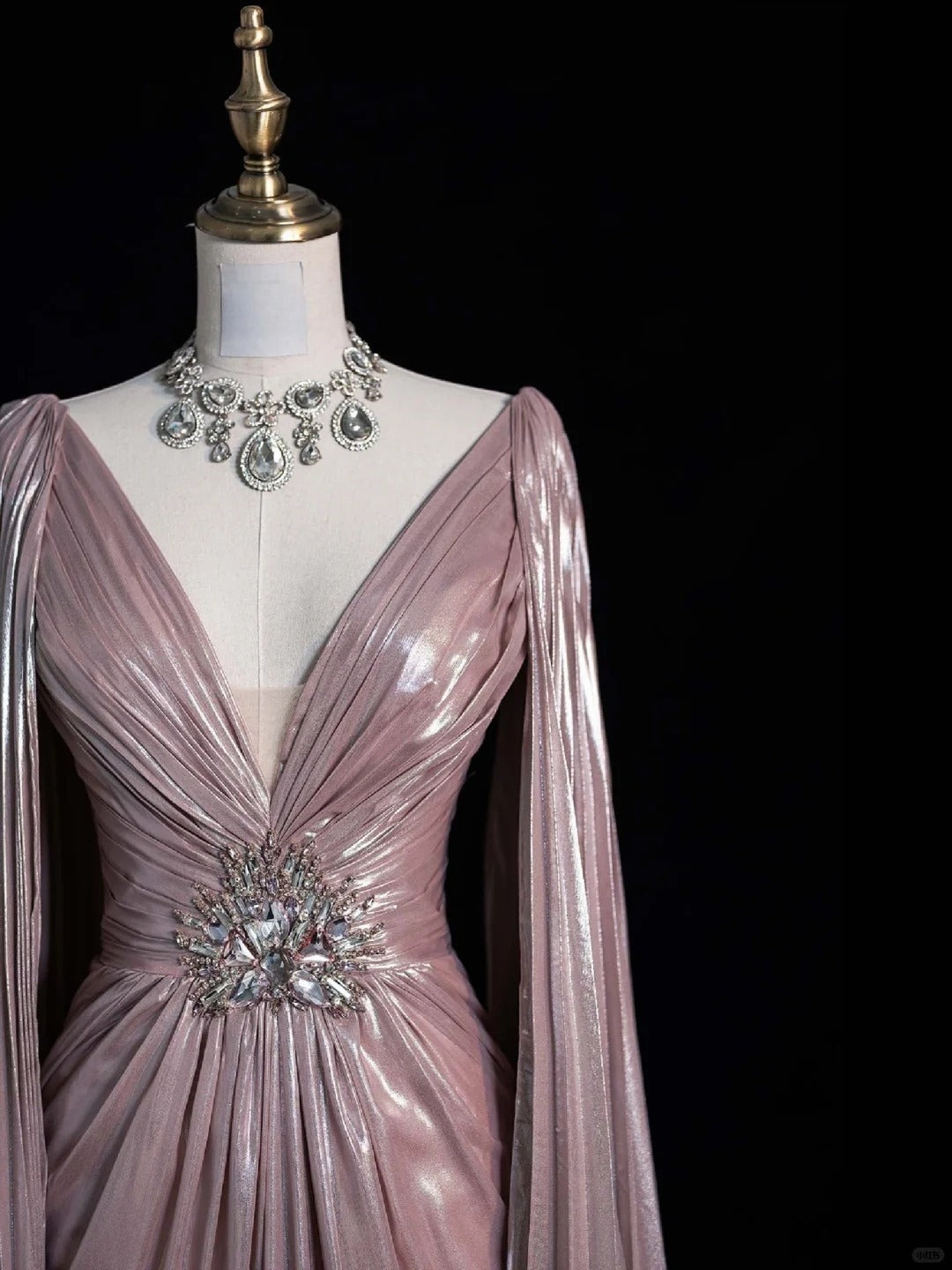 Luxury A line Evening Prom Dress Long Sleeve V neck Shiny Custom Made Party Gowns