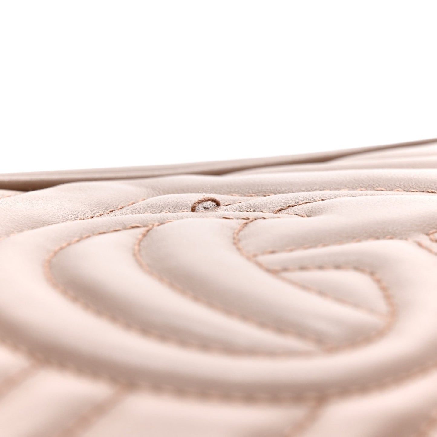 Calfskin Matelasse Small GG Marmont Chain Shoulder Bag Porcelain Rose