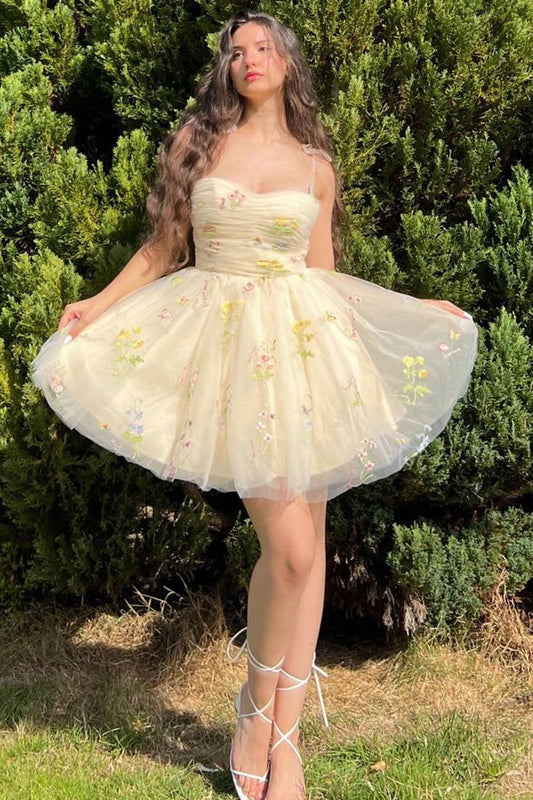 Cute A-Line Embroidery Homecoming Dresses Tulle Party Gown