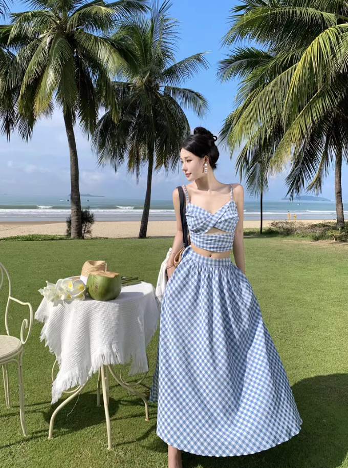 Blue and white plaid backless camisole new high waist swing skirt suit two piece set R0199