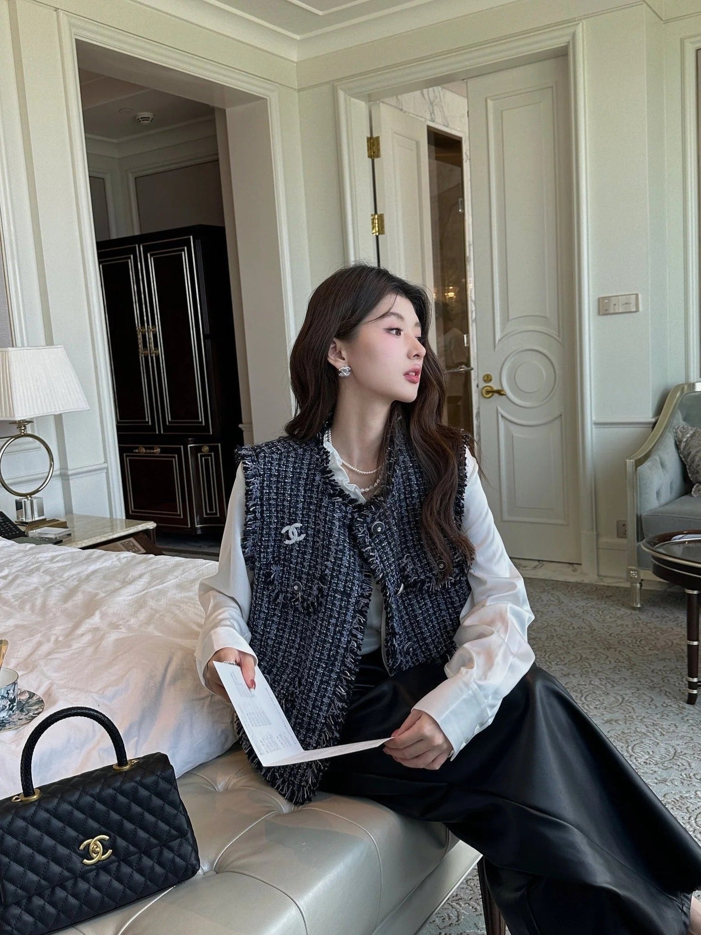CHANEL 25S ROUND NECK TWEED VEST STYLE 151