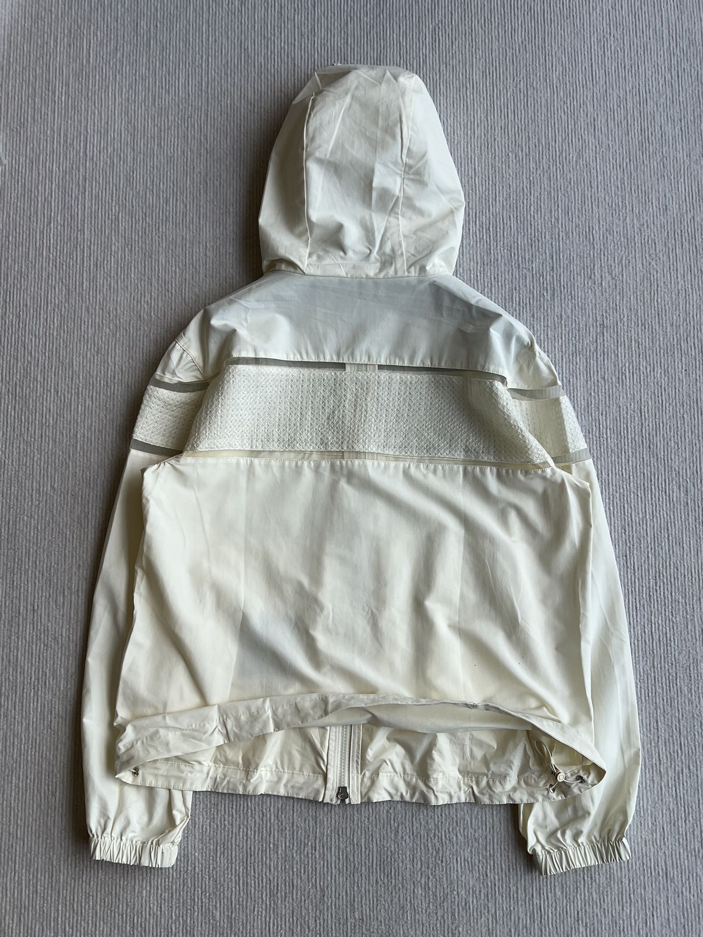 Moncle 25SS Clisson Lace Hollow Hooded Windbreaker Jacket Cream Polyester 242763
