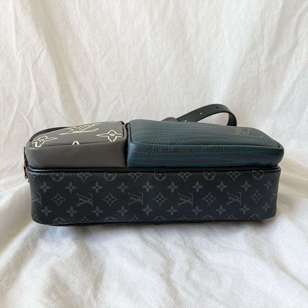 Louis Vuitton multi pocket