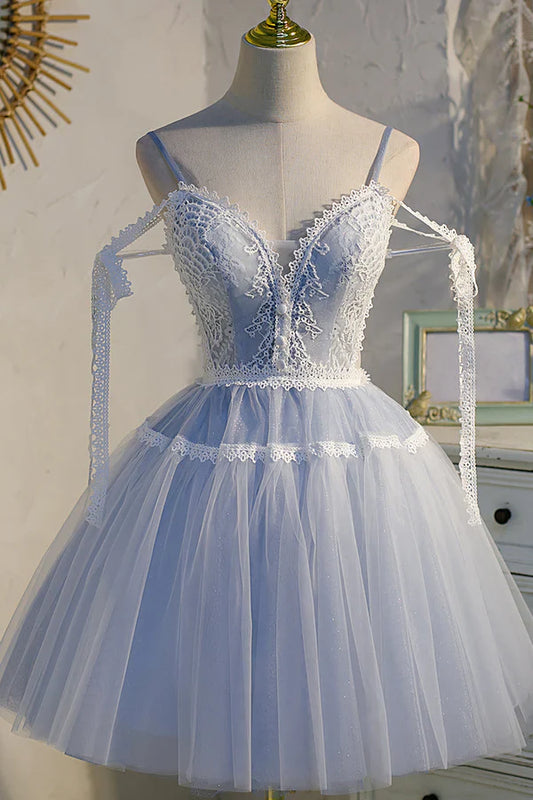 omberprom Elegant A Line Graduation Dresses Tulle Lace V Neck Homecoming Dress
