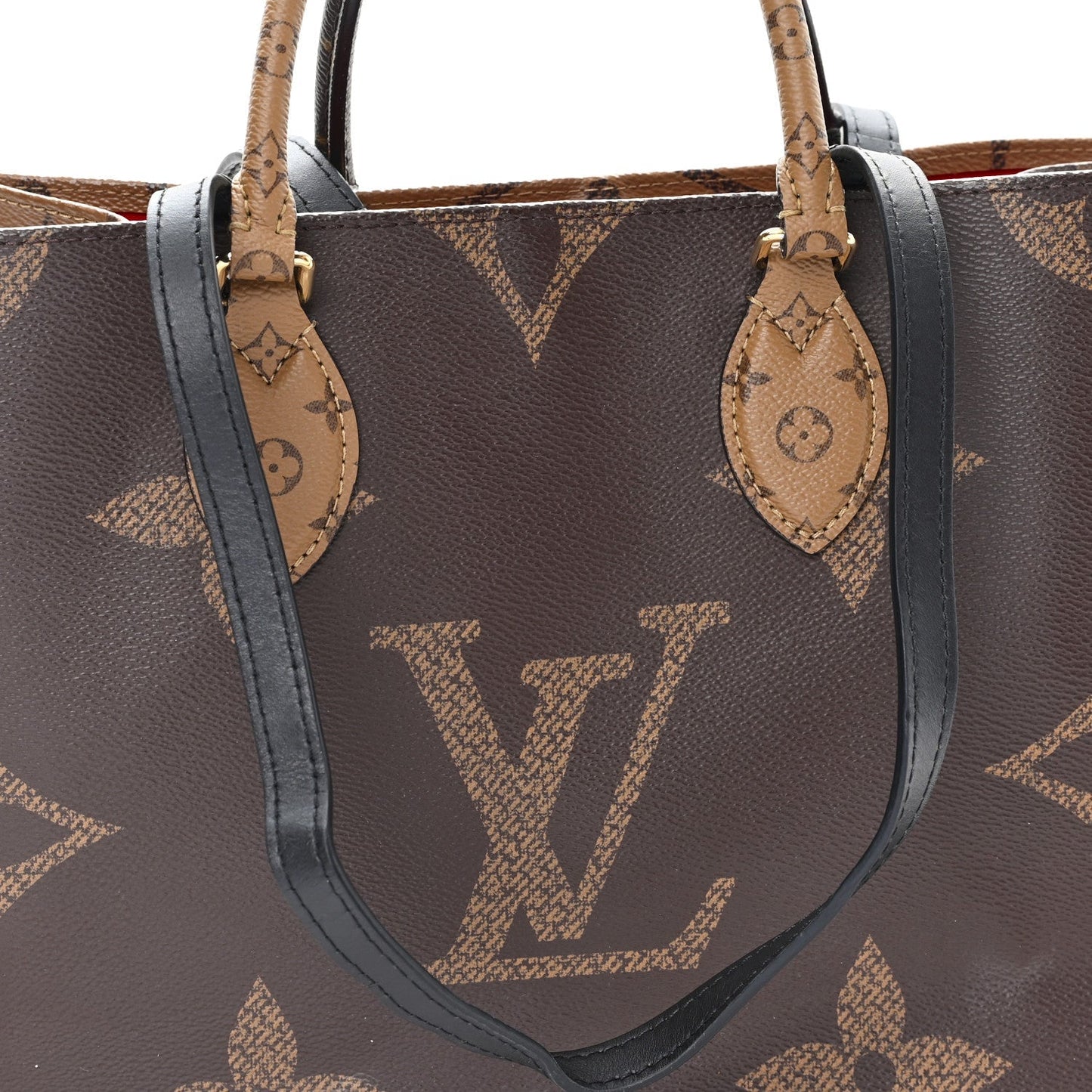 Reverse Monogram Giant Onthego MM