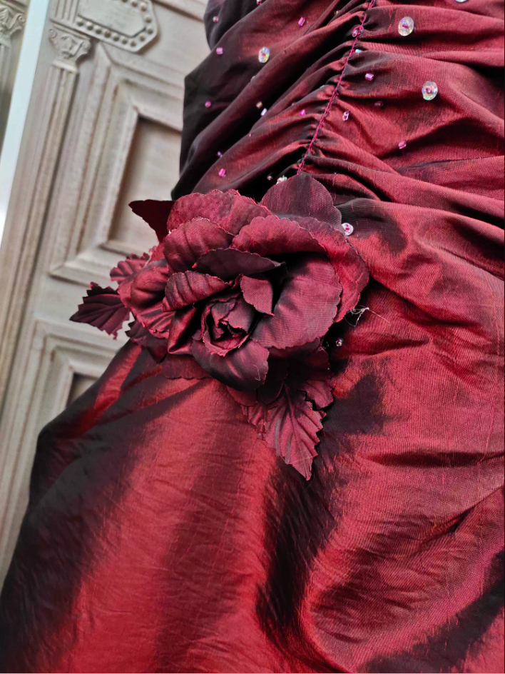 Elegant Vintage Burgundy Strapless Ruched Satin Long Prom Dress Evening Dress P4351