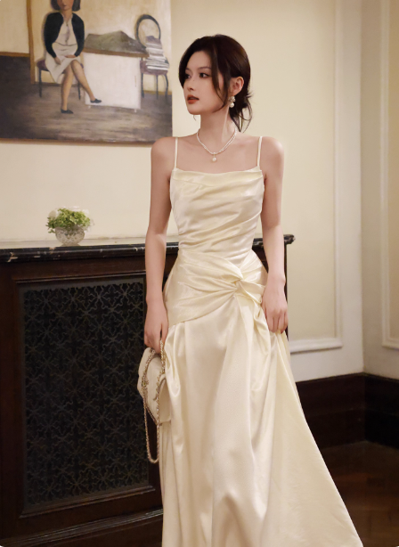 Elegant Beige Spaghetti Strap Square Neck Knot-Embellished Satin Long Prom Dress Evening Dress Bridesmaid Dress P4364