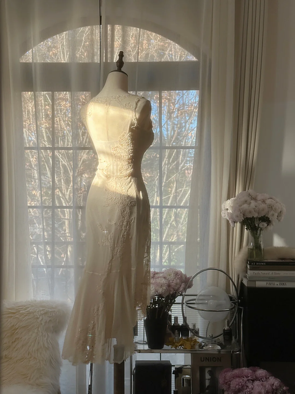 Apricot white sleeveless fitted waist bodycon long ball gown R7717