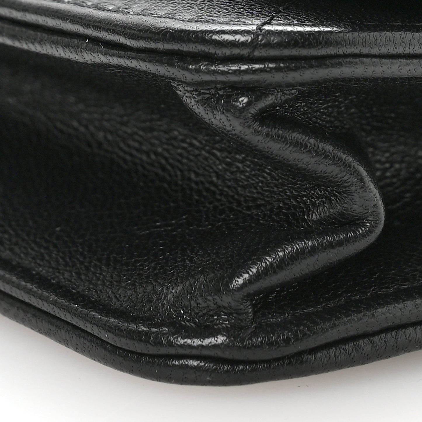 Lambskin Quilted Chanel 19 Wallet On Chain WOC Black
