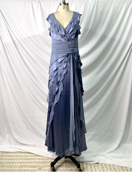 Elegant Layered Gradient Gray-Blue Slim-Fit V-Neck Ruffled Tiered Chiffon Long Prom Dress Evening Dress P4381