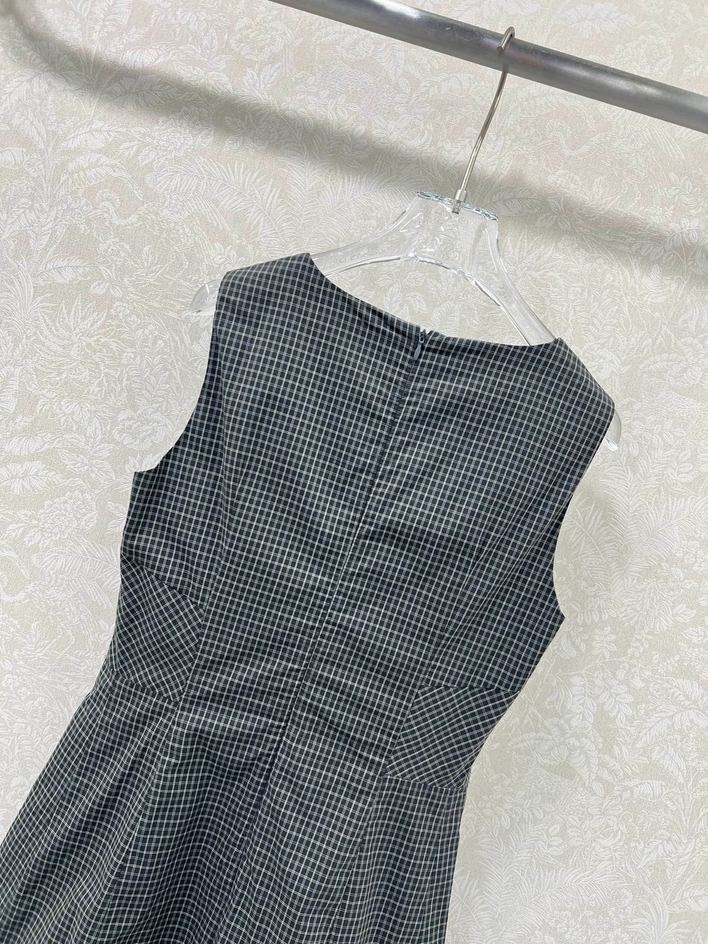 MIUMIU SLEEVELESS DRESS 269964