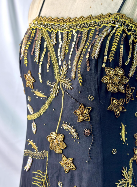 Luxurious Vintage Black Thin Strap Gold Beaded Embroidery Chiffon Long Prom Dress Evening Dress P4391