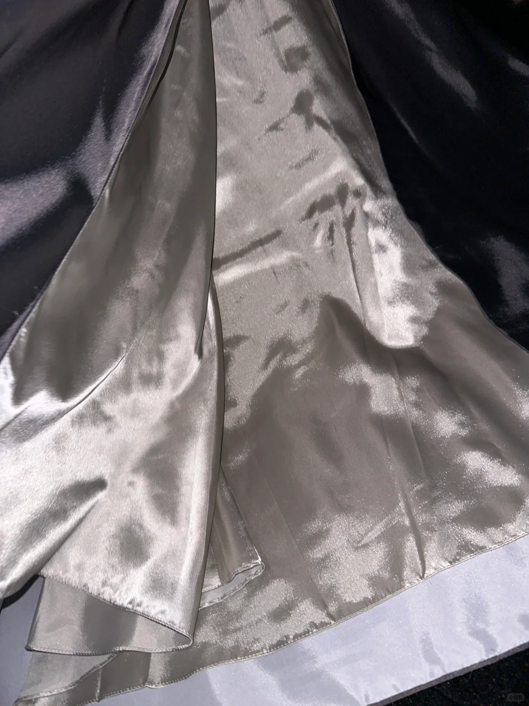 Glamorous Silver-Grey Satin Plunging Neckline Rhinestone Baeded Bodice Evening Gown TP5364
