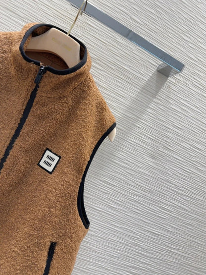 MIUMIU VEST STYLE 800