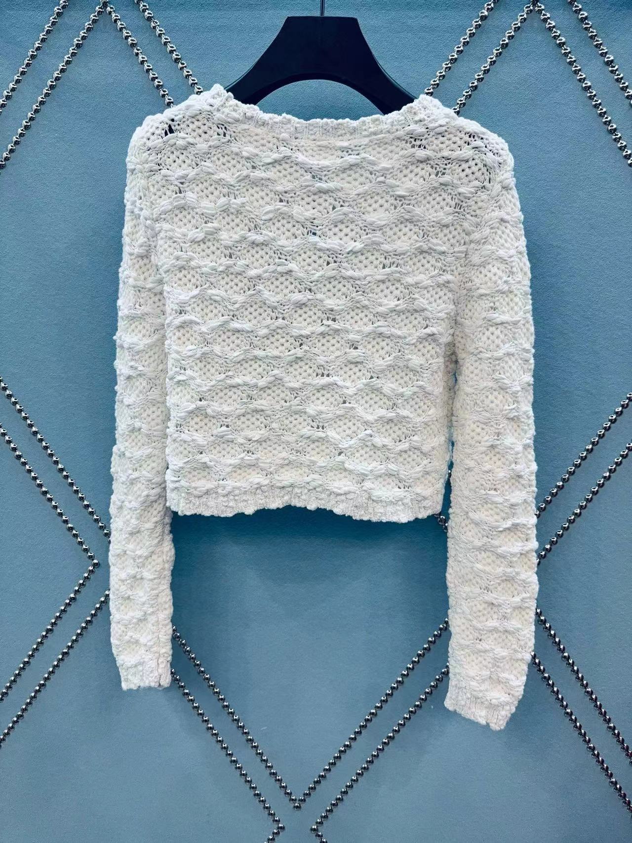 Chanel 25 White Knitted Viscose Fiber Coat