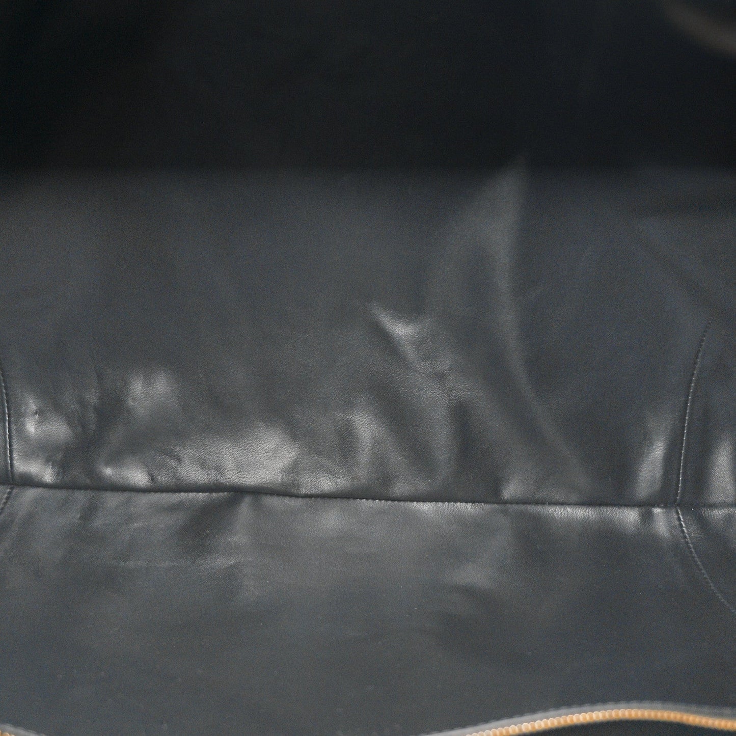 Silky Calfskin Large Hop Black