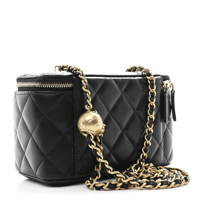 Lambskin Quilted Pearl Crush Small Vanity Case With Chain Black
