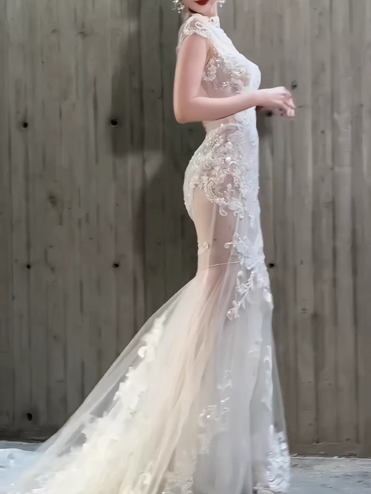 Elegant White Lace Beaded Applique Mermaid Cap Sleeve Long Wedding Dress TP5020
