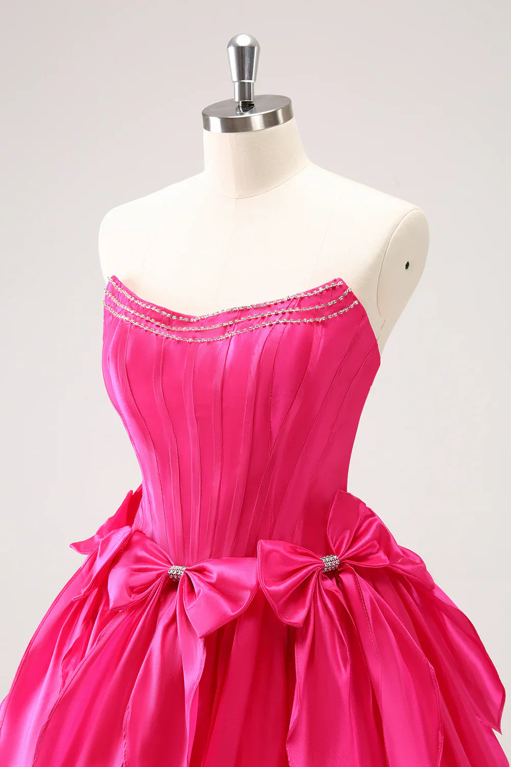 omberprom A Line Graduation Dresses Strapless Ruffle Beaded Cute Fuchsia Homecoming Dress with Bows