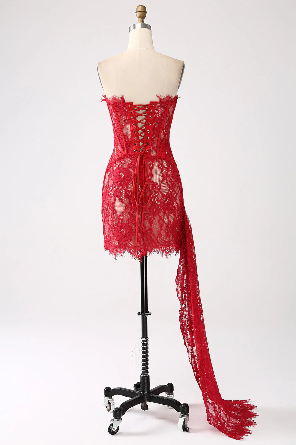 omberprom Classy Red Short Cocktail Dress Lace Strapless Corset with Lace-up Back Homecoming Dresses