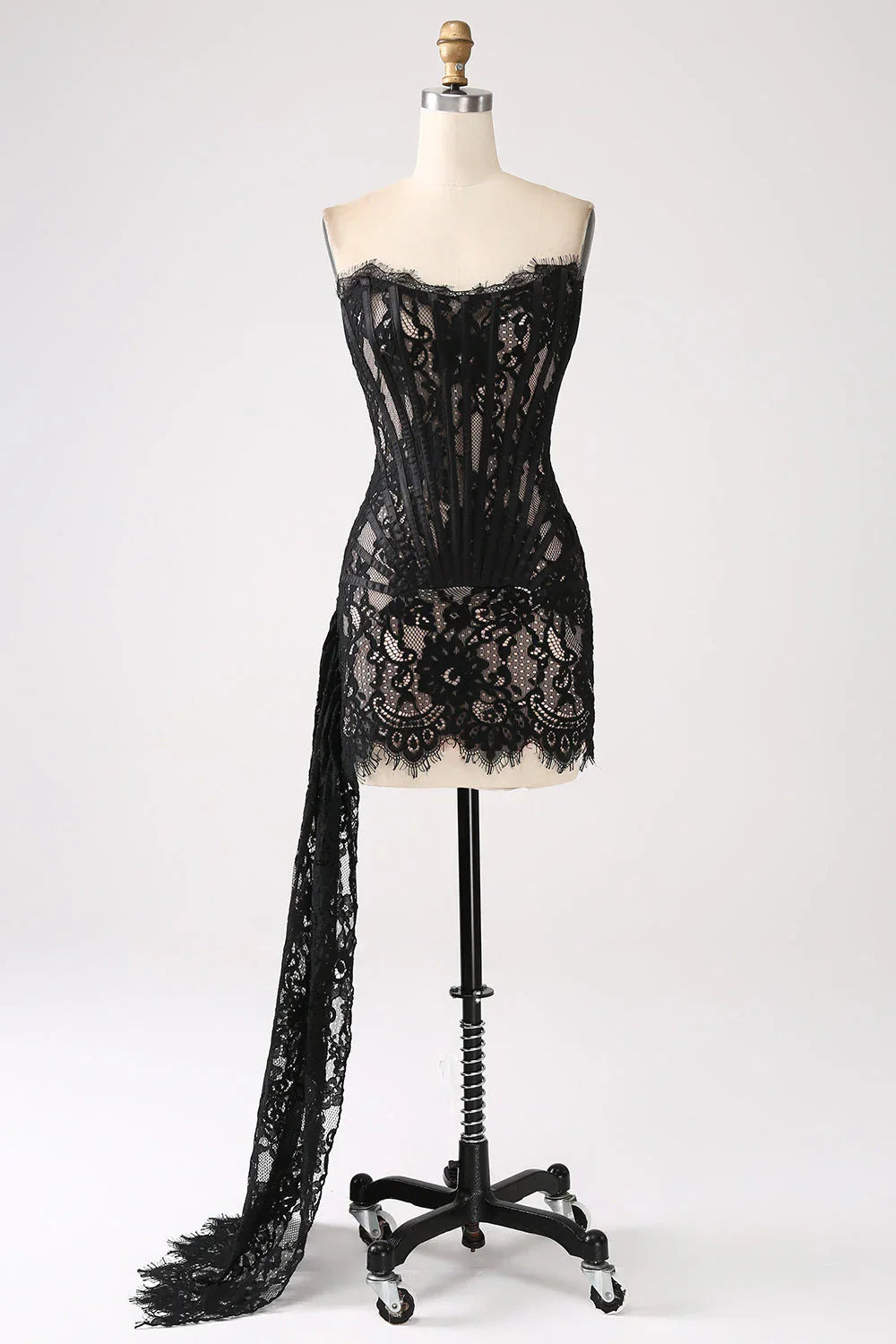 omberprom Classy Red Short Cocktail Dress Lace Strapless Corset with Lace-up Back Homecoming Dresses