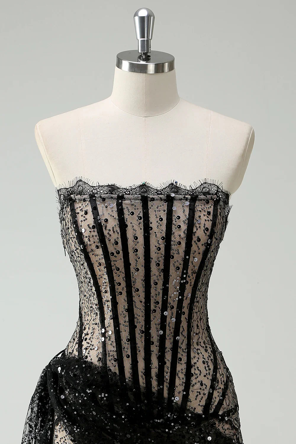 Stylish  Sequined Black Lace Corset Design A-line Strapless Homecoming Dress TP3654