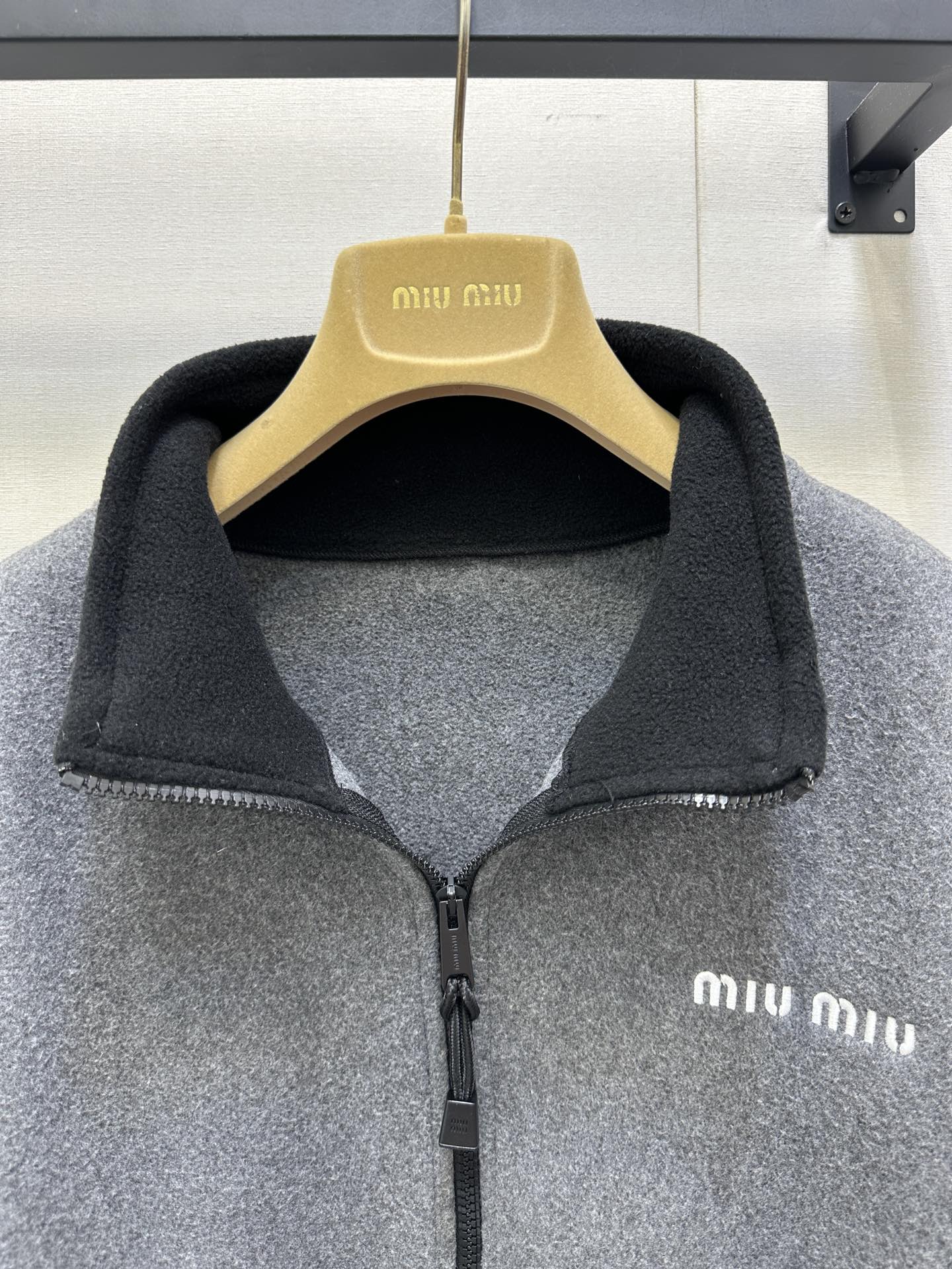 Miu Embroidered Fleece Hooded Zip-Up Jacket Dark Grey Cashmere 346110