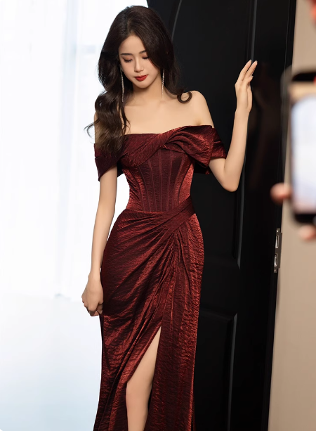 Elegant Burgundy Mermaid Off-the-shoulder Ruffled Satin Train Prom Dress Evening Dress P4433