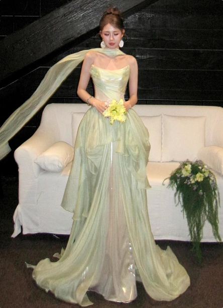 Gentle Light Green A-line Strapless Layered Ruffled Tulle Train Prom Dress Evening Dress P4445