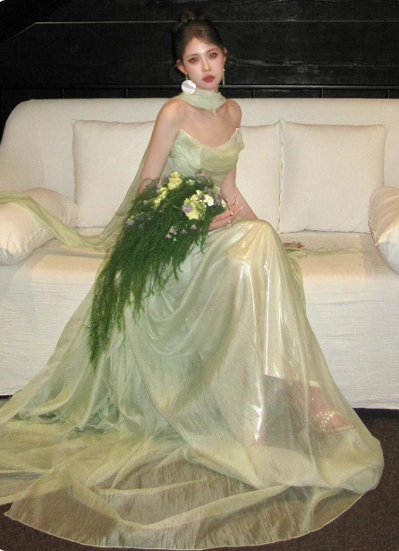 Gentle Light Green A-line Strapless Layered Ruffled Tulle Train Prom Dress Evening Dress P4445