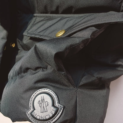 Moncler 25 Button-down Vest Black Polyester 293404