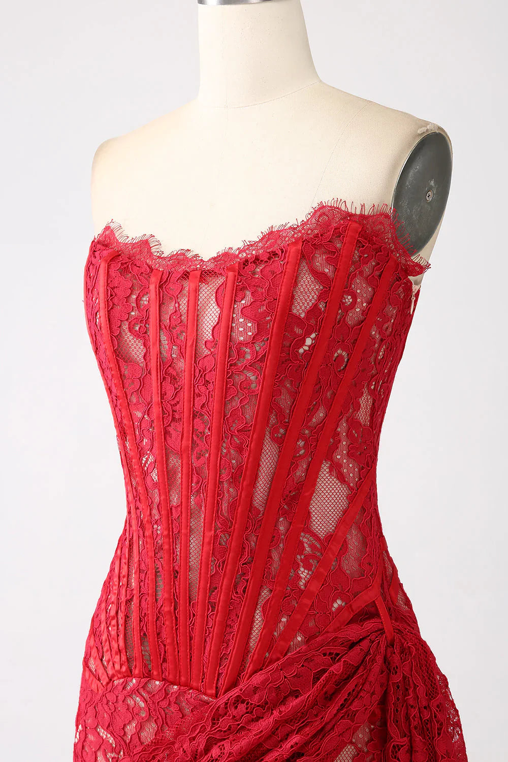 omberprom Classy Red Short Cocktail Dress Lace Strapless Corset with Lace-up Back Homecoming Dresses
