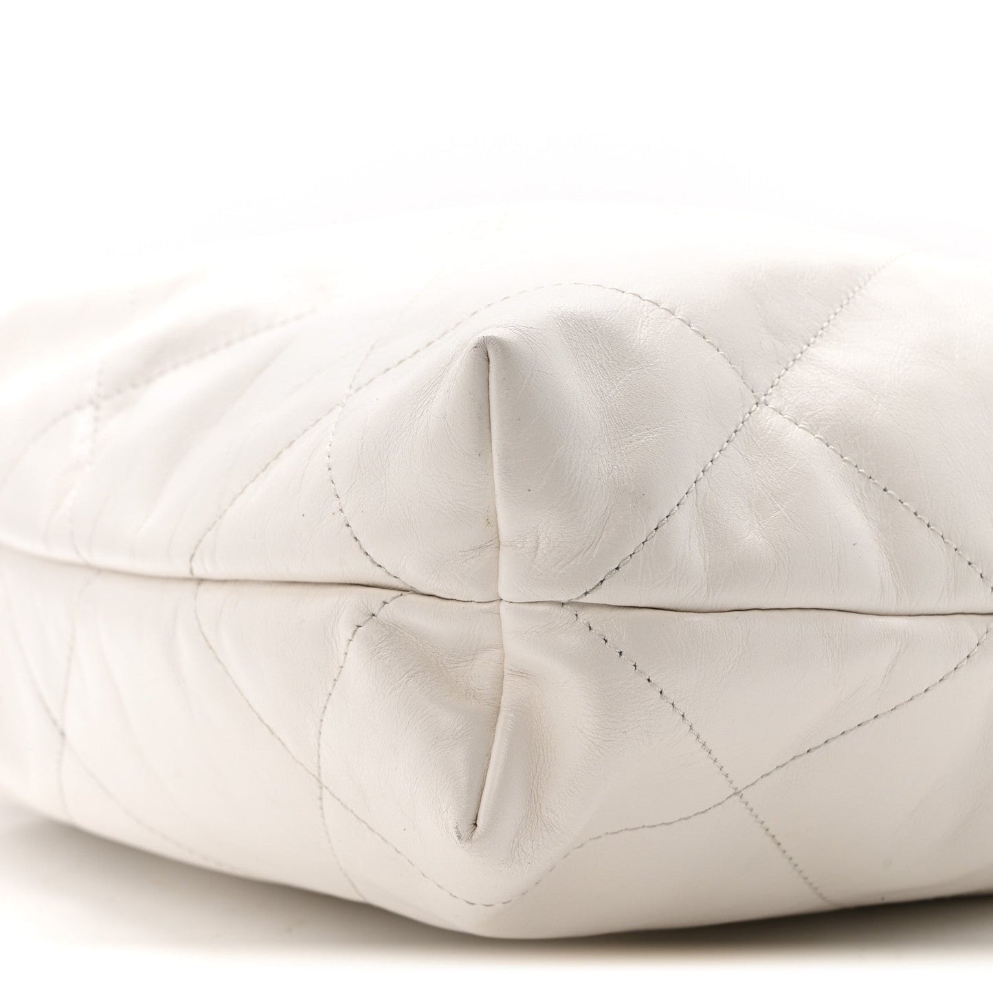 Shiny Calfskin Quilted Small Rainbow Chanel 22 White